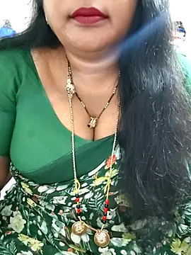 Snapshot of Swapna_143 chatting on June 11, 2026, 2:22 am Swapna 143 online show from June 11, 2026, 2:22 am