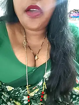 Snapshot of Swapna_143 chatting on July 18, 2026, 4:54 am Swapna 143 online show from July 18, 2026, 4:54 am