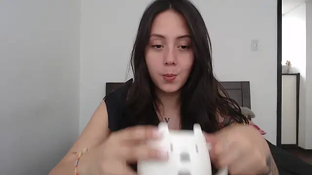 rebecca collin online show from February 7, 2026, 9:45 pm