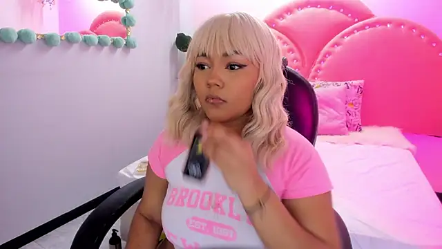 Snapshot of cherry_chel chatting on February 14, 2026, 3:51 am cherry chel online show from February 14, 2026, 3:51 am