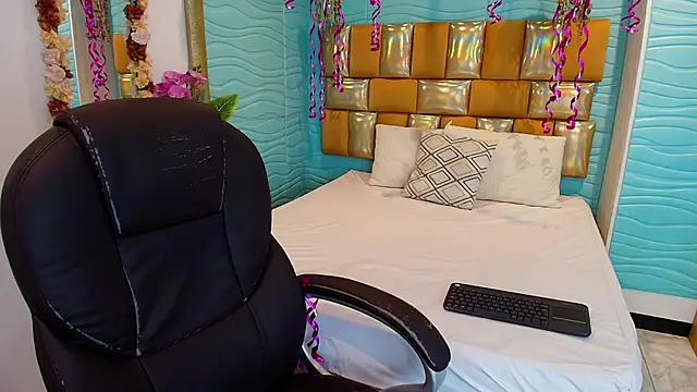 Snapshot of cherry_chel chatting on February 10, 2026, 7:24 pm cherry chel online show from February 10, 2026, 7:24 pm