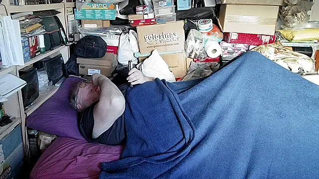 hadeszeuss2 online show from December 3, 2025, 3:22 pm