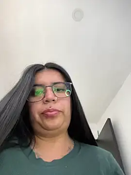 Devilsweet17 online show from April 22, 2026, 8:48 pm