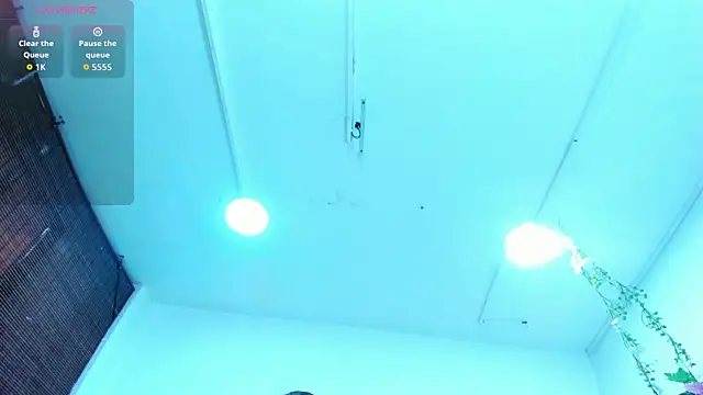 Hannah Miller   online show from October 9, 2025, 5:24 pm