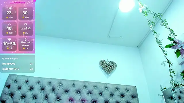 Hannah Miller   online show from October 30, 2025, 5:32 pm