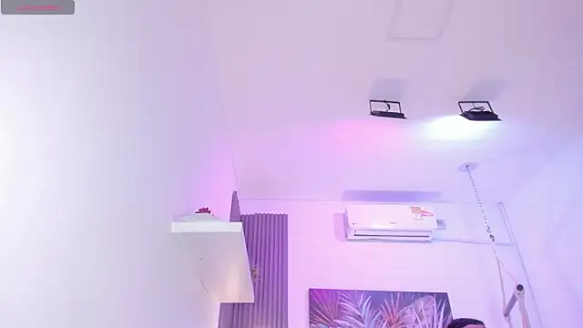 Snapshot of emma_alice_ chatting on October 24, 2025, 12:04 pm emma alice online show from October 24, 2025, 12:04 pm