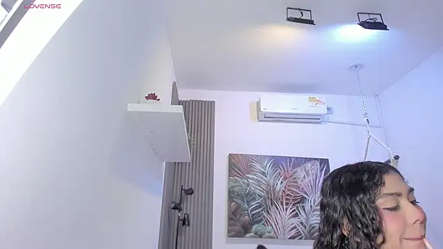 Snapshot of emma_alice_ chatting on October 23, 2025, 12:04 pm emma alice online show from October 23, 2025, 12:04 pm