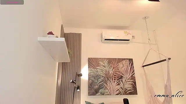 Snapshot of emma_alice_ chatting on October 14, 2025, 12:06 pm emma alice online show from October 14, 2025, 12:06 pm