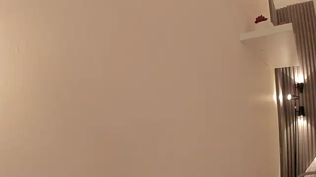 Snapshot of emma_alice_ chatting on November 19, 2025, 12:05 pm emma alice online show from November 19, 2025, 12:05 pm