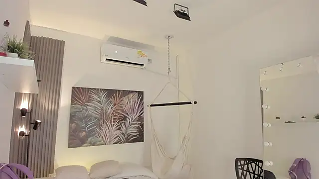 Snapshot of emma_alice_ chatting on February 9, 2026, 11:08 am emma alice online show from February 9, 2026, 11:08 am