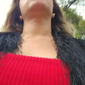 Snapshot of Karen_San_Miguel chatting on October 22, 2025, 7:13 pm Karen San Miguel online show from October 22, 2025, 7:13 pm