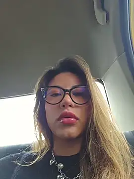 Snapshot of Karen_San_Miguel chatting on May 26, 2026, 2:37 pm Karen San Miguel online show from May 26, 2026, 2:37 pm
