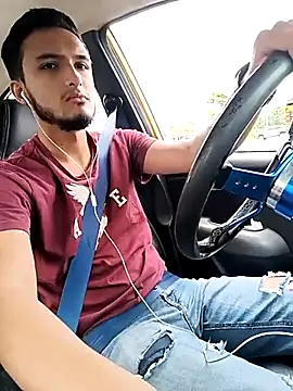 Snapshot of mosmar_20 chatting on February 3, 2025, 5:24 pm mosmar 20 online show from February 3, 2025, 5:24 pm