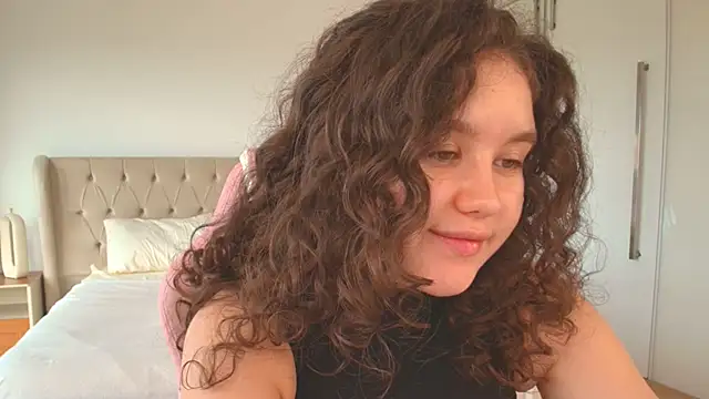 Ariella Sol online show from March 1, 2026, 7:25 pm