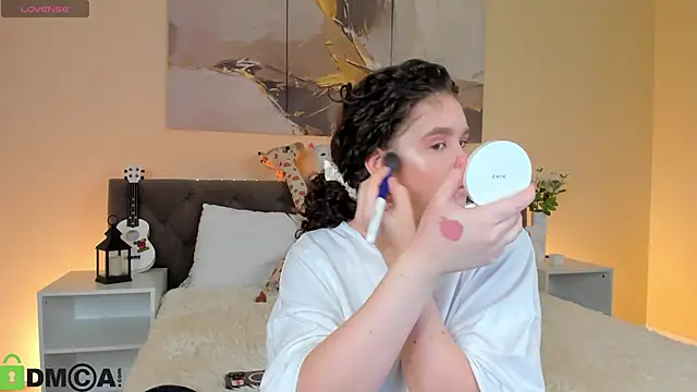 Ariella Sol online show from October 21, 2025, 1:27 am