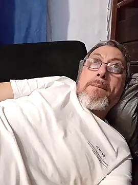 Alecarbonero1891 online show from October 9, 2025, 11:38 pm