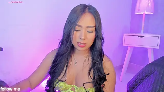 Cameliaa Smiith online show from October 21, 2025, 2:11 am