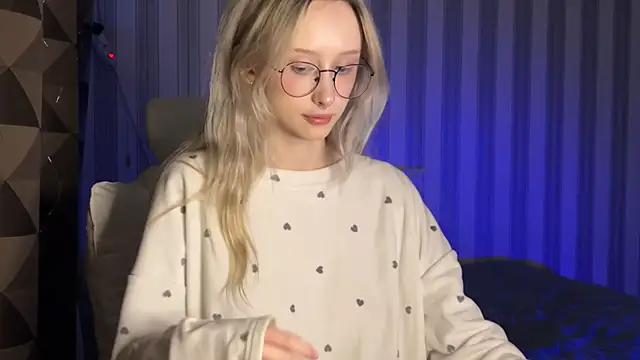 Snapshot of mayvi_cold chatting on February 20, 2025, 9:09 pm mayvi cold online show from February 20, 2025, 9:09 pm