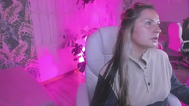 brandy sweet  online show from October 8, 2025, 11:34 am