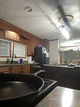 Snapshot of jlynnf chatting on February 6, 2025, 5:46 am jlynnf online show from February 6, 2025, 5:46 am