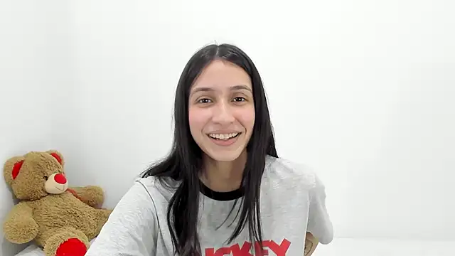 Snapshot of ericbana__ chatting on January 12, 2025, 2:45 am ericbana online show from January 12, 2025, 2:45 am