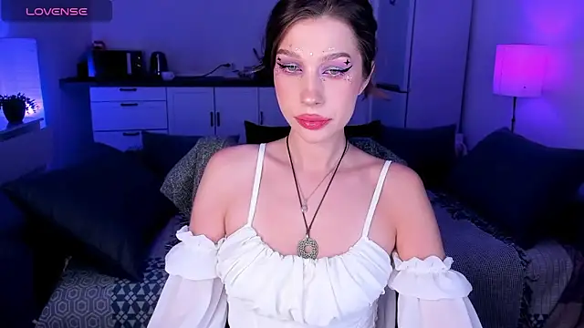 tenderdreams online show from October 23, 2025, 8:18 pm