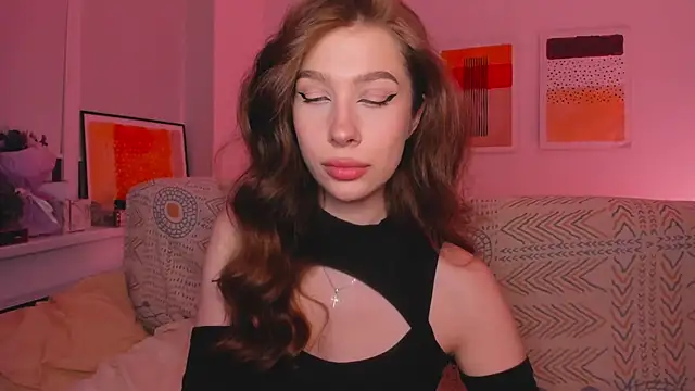 tenderdreams online show from June 4, 2026, 9:41 pm