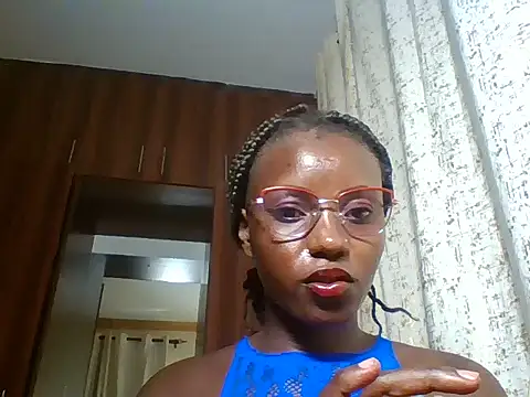 Snapshot of supa_queen254 chatting on August 7, 2026, 10:49 pm supa queen254 online show from August 7, 2026, 10:49 pm