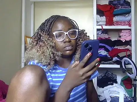 Snapshot of Sexy_racy_rebel_ chatting on November 27, 2025, 10:37 am Sexy racy rebel online show from November 27, 2025, 10:37 am