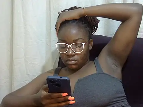 Snapshot of Sexy_racy_rebel_ chatting on February 12, 2026, 10:42 pm Sexy racy rebel online show from February 12, 2026, 10:42 pm