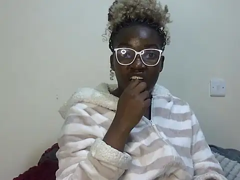 Snapshot of Sexy_racy_rebel_ chatting on December 4, 2025, 9:36 pm Sexy racy rebel online show from December 4, 2025, 9:36 pm