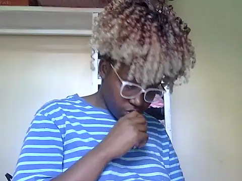 Snapshot of Sexy_racy_rebel_ chatting on December 5, 2025, 1:43 pm Sexy racy rebel online show from December 5, 2025, 1:43 pm