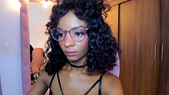 alikahouston4 online show from February 11, 2026, 4:01 am