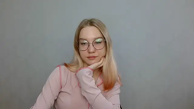 cindi hot online show from January 19, 2025, 9:33 am