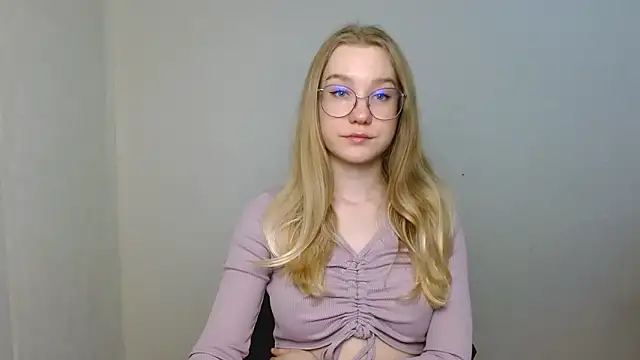 cindi hot online show from March 19, 2026, 3:12 pm