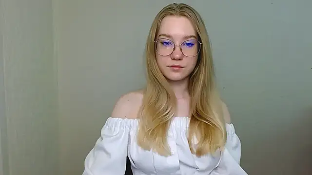 cindi hot online show from March 5, 2026, 10:01 am