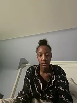 Snapshot of Bluesaphireee chatting on March 20, 2025, 2:40 am Bluesaphireee online show from March 20, 2025, 2:40 am