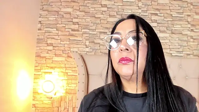 Snapshot of Gina_Myers chatting on September 20, 2025, 12:32 pm Gina Myers online show from September 20, 2025, 12:32 pm