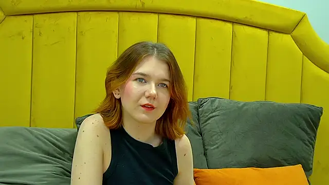 LessySmith online show from October 13, 2025, 4:41 pm