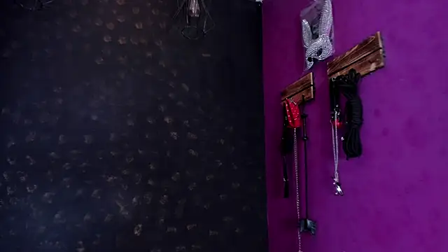 Alexa Slave online show from October 16, 2025, 7:11 pm