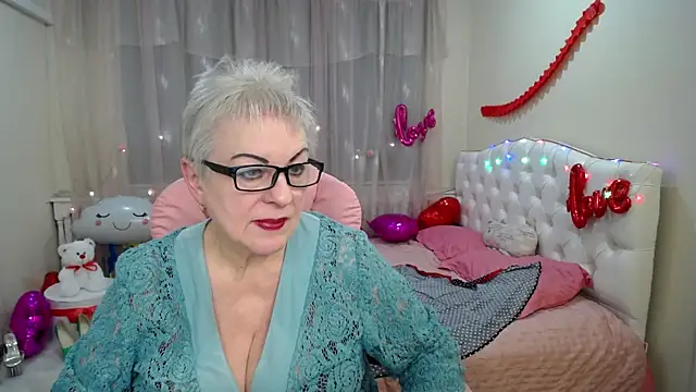 KayleSmoll online show from February 26, 2025, 10:47 pm