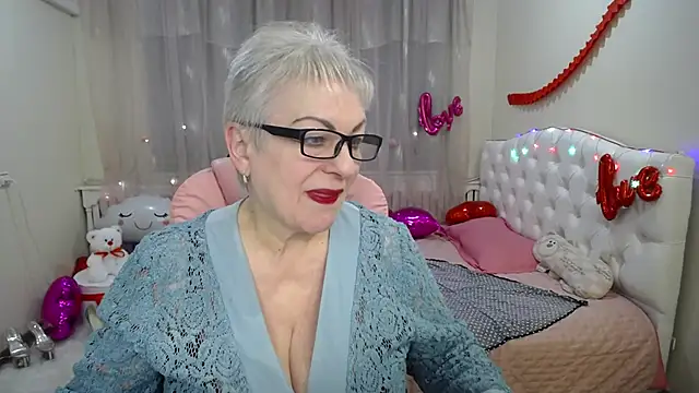 KayleSmoll online show from March 6, 2025, 1:27 am