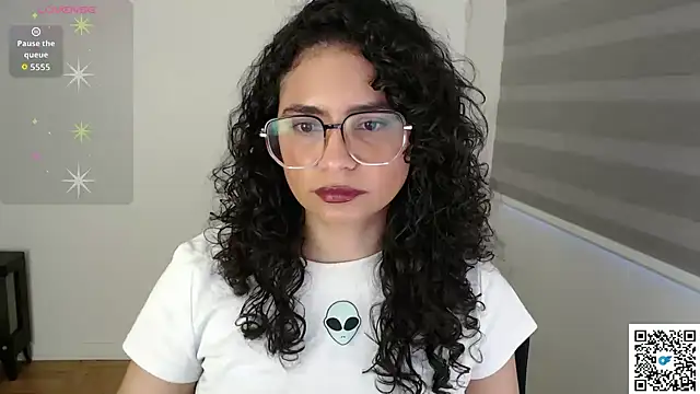 cinnamon rosa online show from October 16, 2025, 10:29 pm