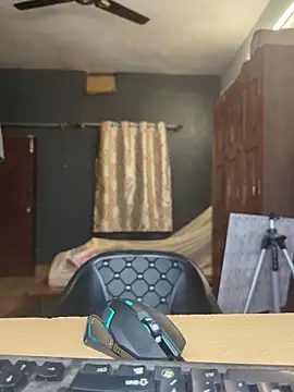 richardjames95 online show from October 13, 2025, 8:21 pm