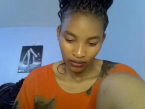 cute-alexis online show from April 17, 2026, 4:26 am