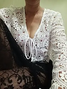 YunLem online show from June 10, 2026, 1:51 am