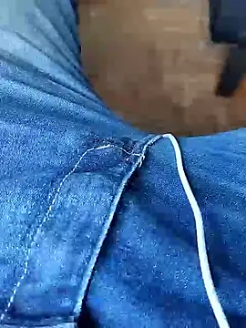 Snapshot of novinho23_RJ chatting on March 10, 2025, 7:50 pm novinho23 RJ online show from March 10, 2025, 7:50 pm