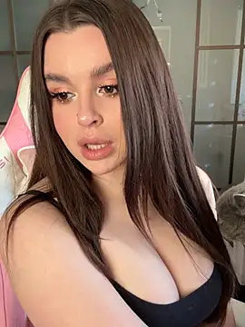 Snapshot of Chloe_your_Moyaz chatting on February 15, 2025, 12:11 pm Chloe your Moyaz online show from February 15, 2025, 12:11 pm