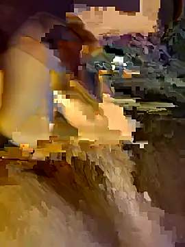 pollxxx20 online show from December 2, 2025, 4:52 pm