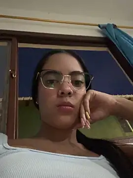 Snapshot of NAUGHTY_LITTLE_18 chatting on February 12, 2026, 11:48 pm NAUGHTY LITTLE 18 online show from February 12, 2026, 11:48 pm